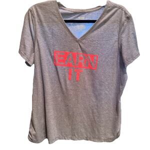 Danskin Now Womens 2XL Semi-Fitted Gray V-Neck T-Shirt w/Earn It Graffic